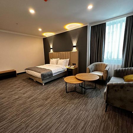 Home Plus Hotel Istanbul Exterior foto