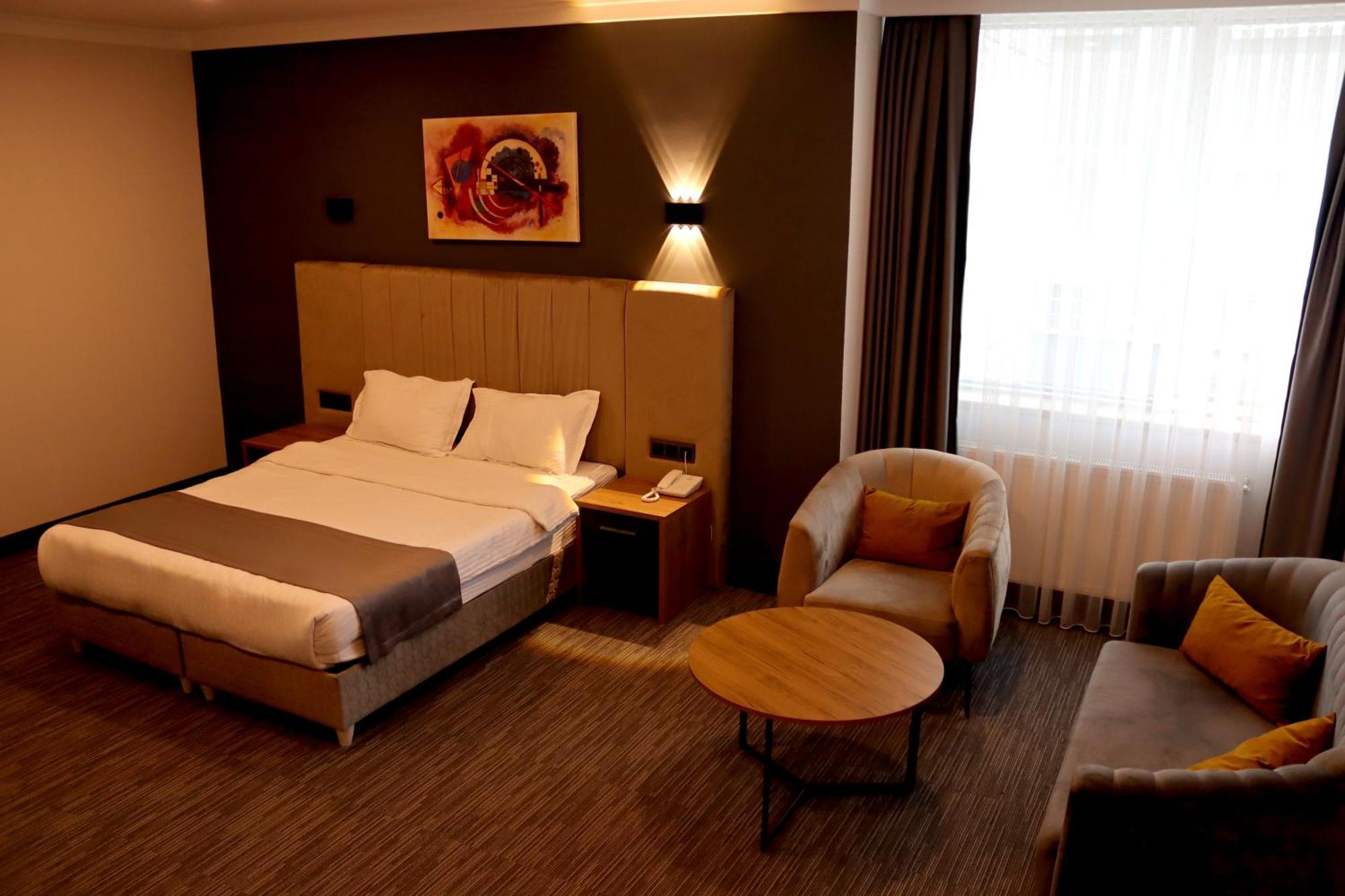 Home Plus Hotel Istanbul Exterior foto