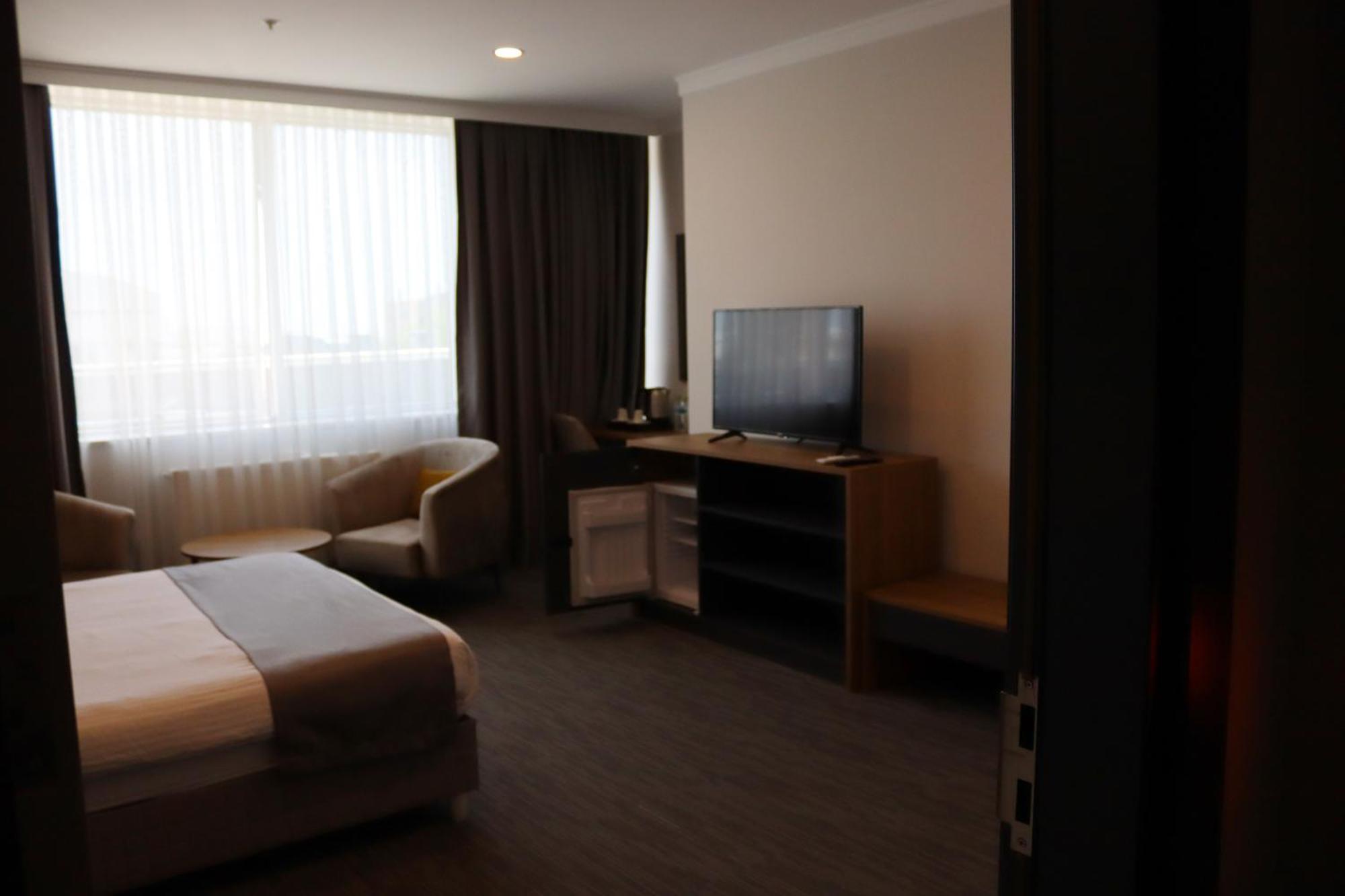 Home Plus Hotel Istanbul Exterior foto