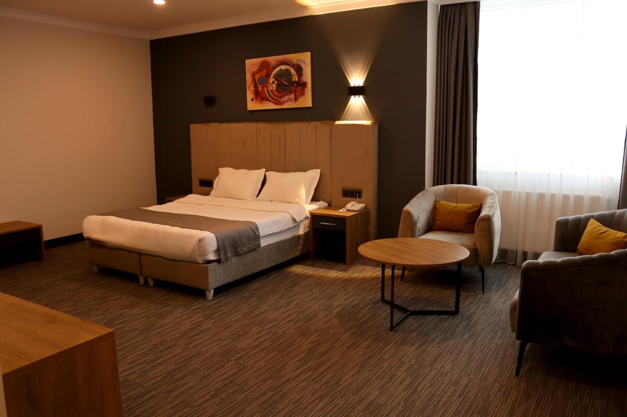 Home Plus Hotel Istanbul Exterior foto
