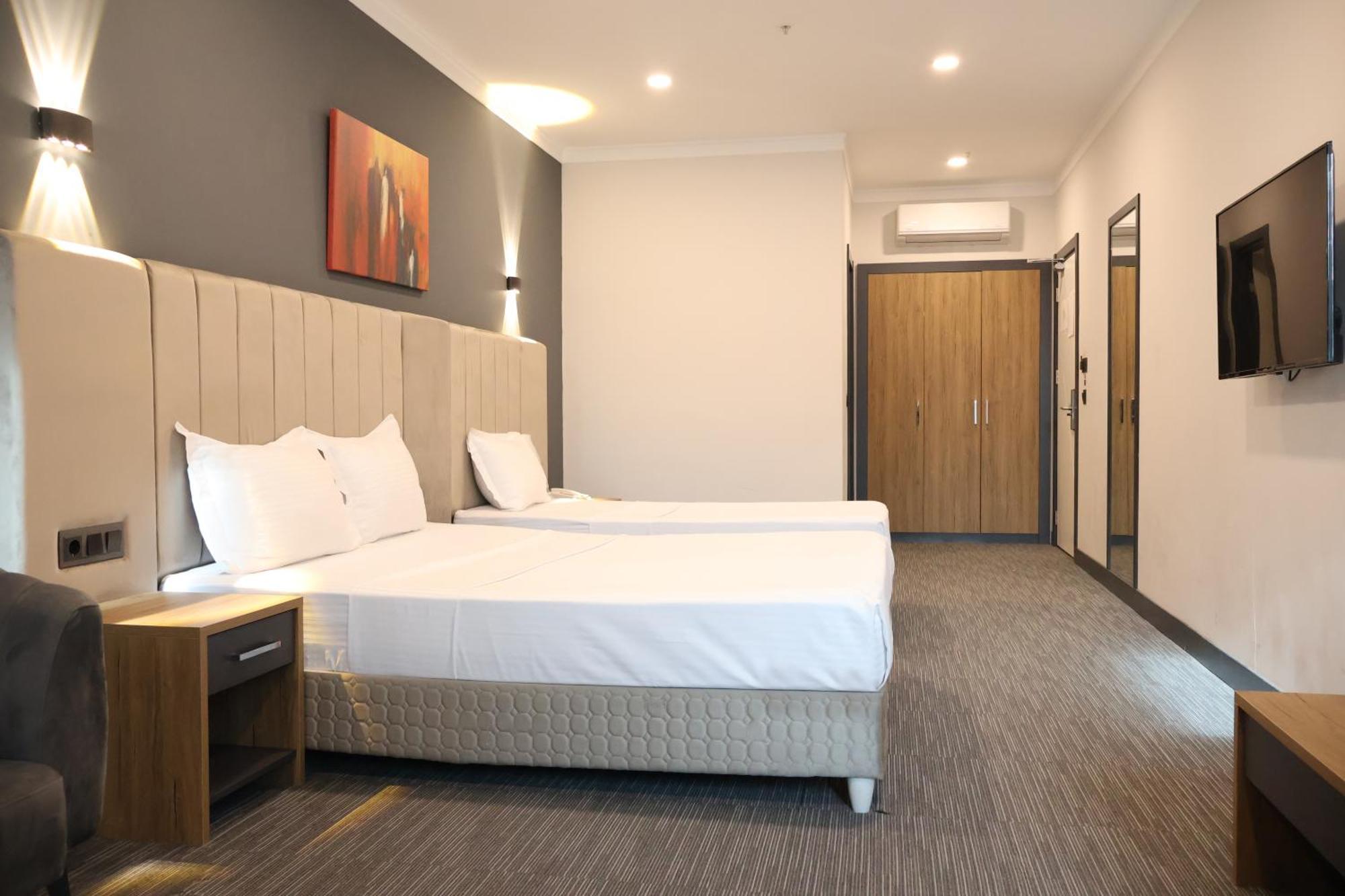 Home Plus Hotel Istanbul Exterior foto